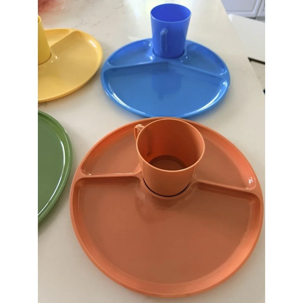 Vintage STERI-LITE Picnic DIVIDED PLATES Cups Plastic MCM Mid Century Modern 11